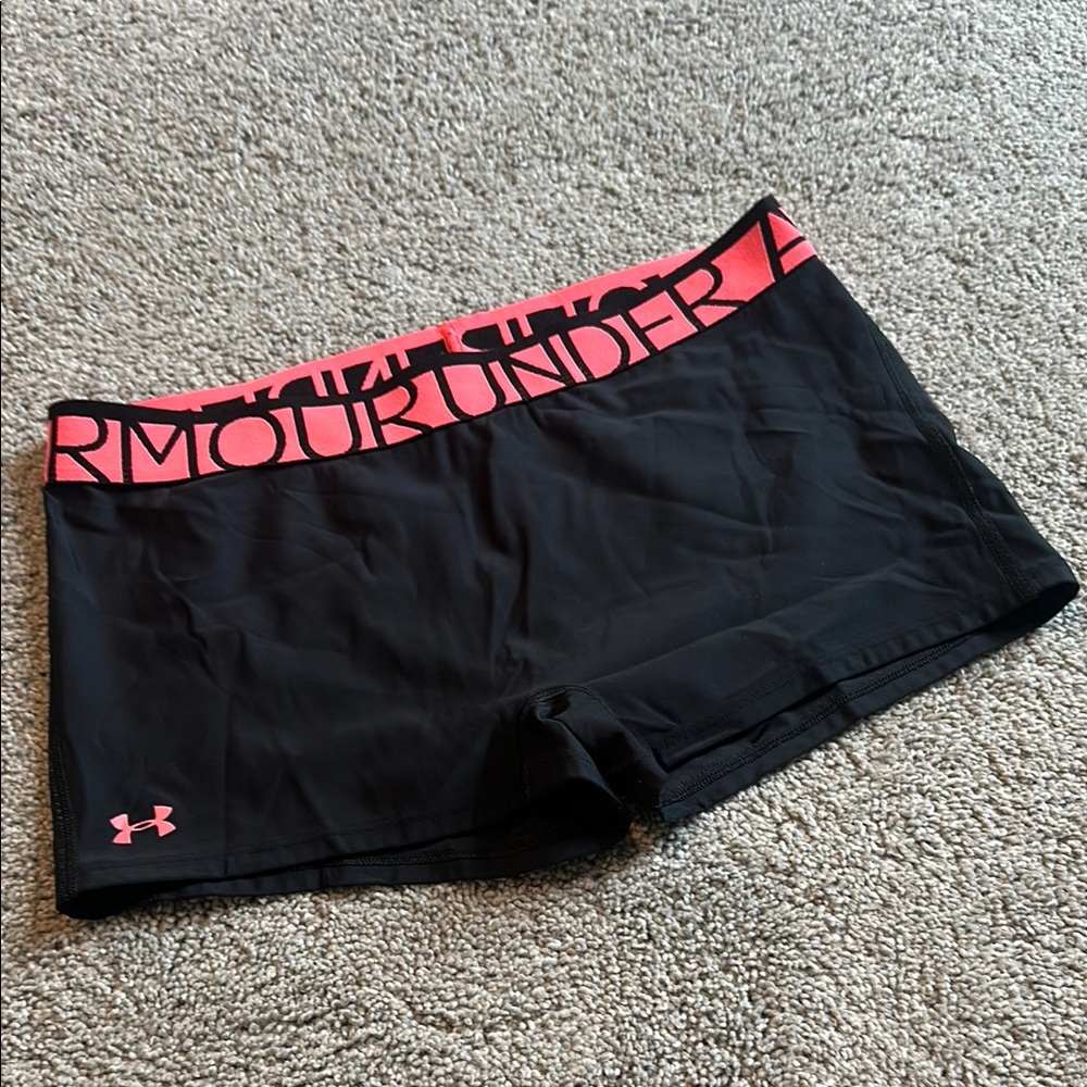 Under Armour Women's Shorts EUC